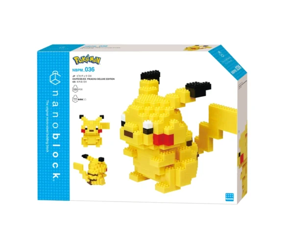 Bandai Nanoblock Pokémon – Figurina Pikachu Deluxe Da 560 Pezzi – Kit Costruzione Per Bambini 12+ E Adulti (NBPM36)